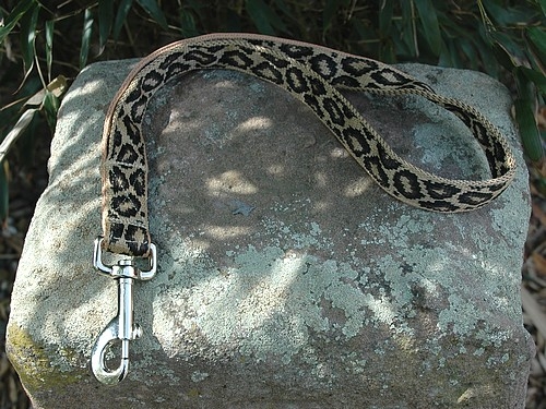 SUCHtrupp-Kurzleine, Kurzführer, Schlüsselband, Design: LEO (Leopard), 44cm