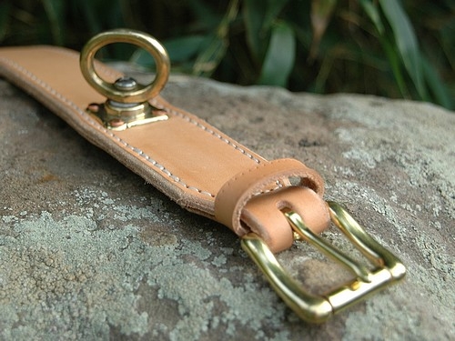 Schweißhalsung Naturleder 40mm / 55cm