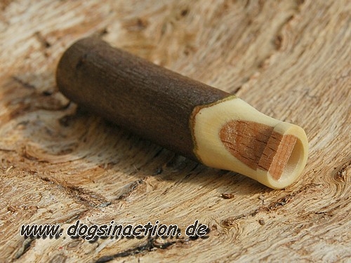 Hundepfeife Jägergrün aus Weißbuche