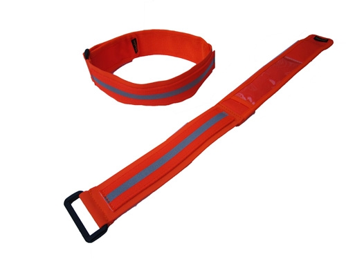 Warnhalsung Signalorange mit Adress-Schild