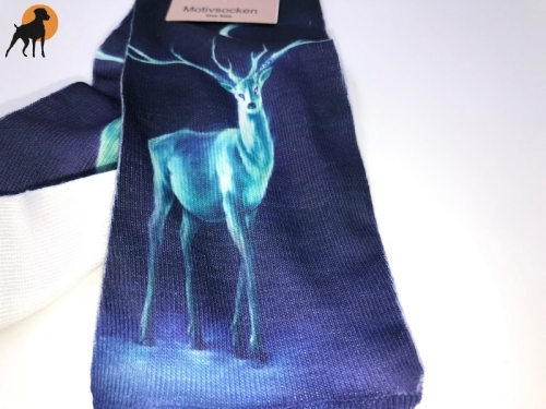 Sneaker-Motivsocken, Motiv: Hirsch im Mondlicht, Einheitsgröße bis Gr. 37/40