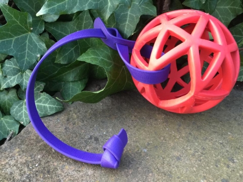 Vollgummi Gitterball 12,5cm mit Bithane Wurfseil